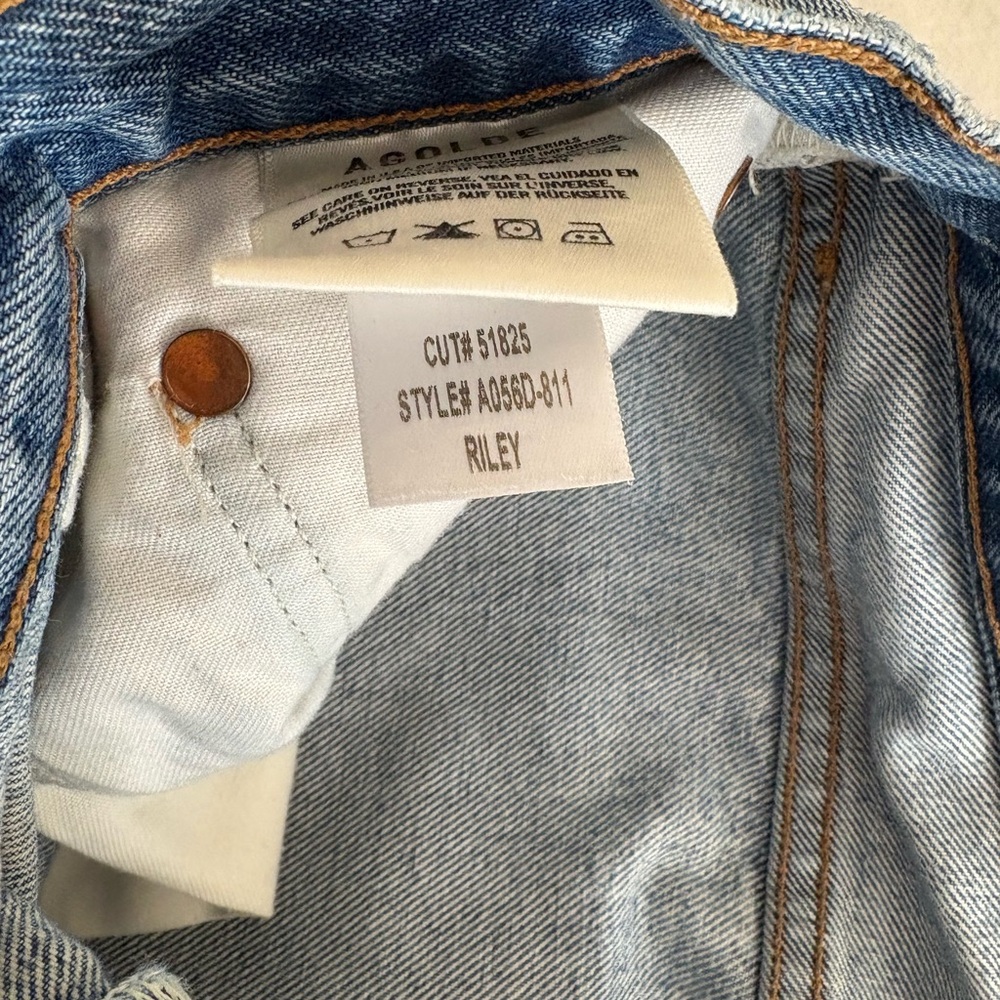 AGOLDE Riley High Rise Straight Crop, Zephyr Wash, Size 30 - Picture 6 of 6